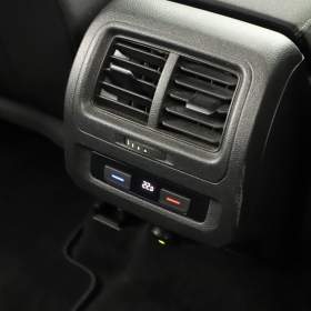 Foto inzerátu Volkswagen Touran 2.0 TDI