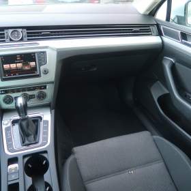 Foto inzerátu Volkswagen Passat 2.0 TDI