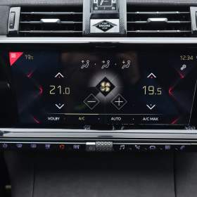 Foto inzerátu DS 7 Crossback 2.0 BlueHDI