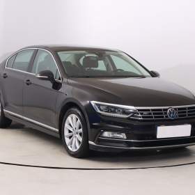 Volkswagen Passat 2.0 TDI / 19631108