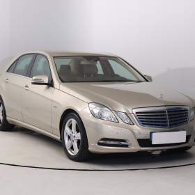 Mercedes- Benz Třídy E E 350 CDI 4MATIC / 19631127