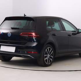 Foto inzerátu Volkswagen e-Golf 32 kWh - 37 Ah
