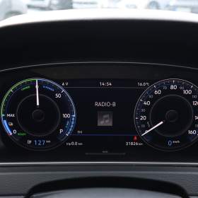 Foto inzerátu Volkswagen e-Golf 32 kWh - 37 Ah