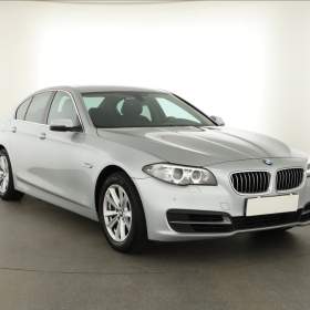 BMW Řada 5 525d xDrive / 19631216