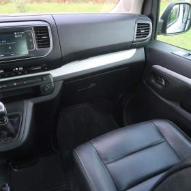 Foto inzerátu Peugeot Traveller 2.0 BlueHDi