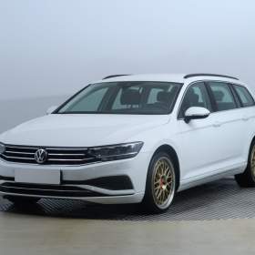 Foto inzerátu Volkswagen Passat 1.5 TSI