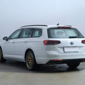 Foto inzerátu Volkswagen Passat 1.5 TSI