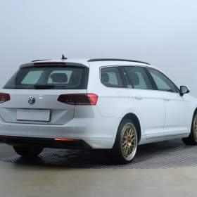 Foto inzerátu Volkswagen Passat 1.5 TSI