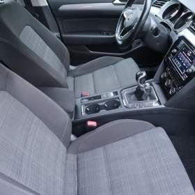 Foto inzerátu Volkswagen Passat 1.5 TSI