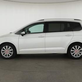 Foto inzerátu Volkswagen Touran 2.0 TDI