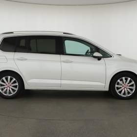 Foto inzerátu Volkswagen Touran 2.0 TDI