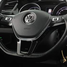 Foto inzerátu Volkswagen Touran 2.0 TDI