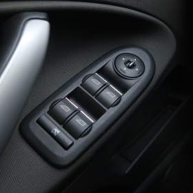 Foto inzerátu Ford Kuga 2.0 TDCi