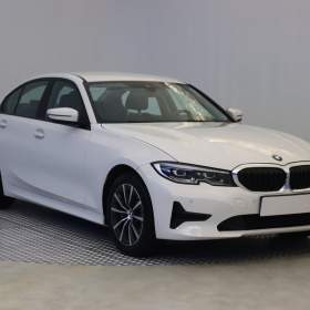 BMW 3 330 i / 19631285