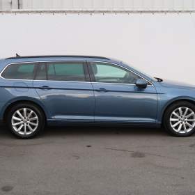 Foto inzerátu Volkswagen Passat 2.0 TDI