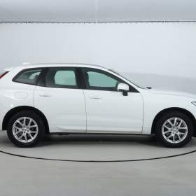 Foto inzerátu Volvo XC60 D4
