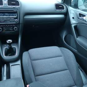 Foto inzerátu Volkswagen Golf 1.2 TSI