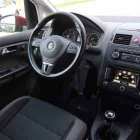 Foto inzerátu Volkswagen Touran 1.6 TDI