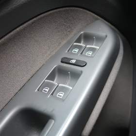 Foto inzerátu Volkswagen Touran 1.6 TDI