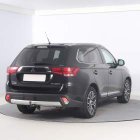 Foto inzerátu Mitsubishi Outlander 2.2 DI-D