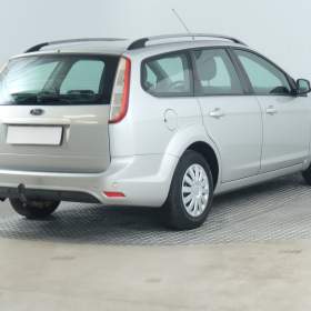 Foto inzerátu Ford Focus 1.6 16V