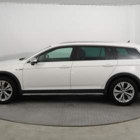 Foto inzerátu Volkswagen Passat 2.0 TDI