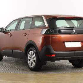 Foto inzerátu Peugeot 5008 PureTech 130