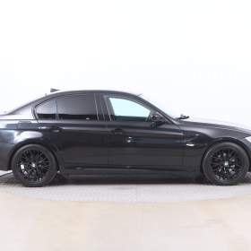 Foto inzerátu BMW Řada 3 320 i