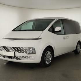 Foto inzerátu Hyundai Staria 2.2 CRDi