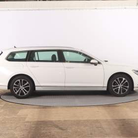 Foto inzerátu Volkswagen Passat 2.0 TDI