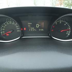 Foto inzerátu Peugeot 308 1.6 BlueHDi