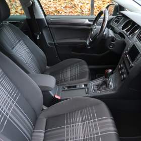 Foto inzerátu Volkswagen Golf 2.0 TDI