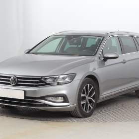 Foto inzerátu Volkswagen Passat 2.0 TDI