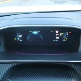 Foto inzerátu Peugeot e-2008 50 kWh