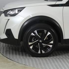 Foto inzerátu Peugeot e-2008 50 kWh