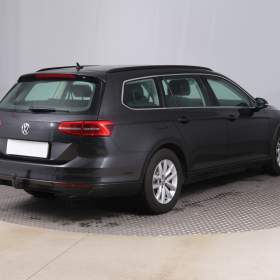 Foto inzerátu Volkswagen Passat 2.0 TDI