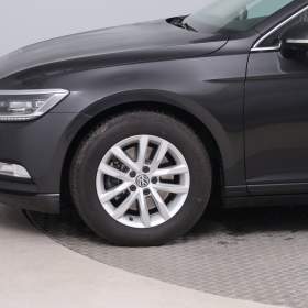 Foto inzerátu Volkswagen Passat 2.0 TDI