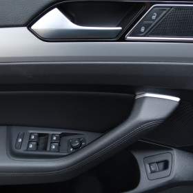 Foto inzerátu Volkswagen Passat 2.0 TDI