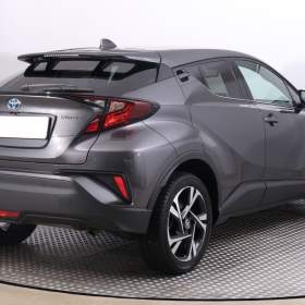 Foto inzerátu Toyota C-HR 1.8 Hybrid