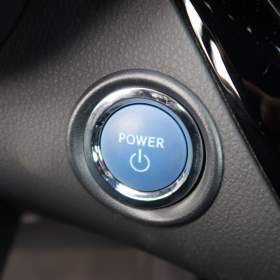 Foto inzerátu Toyota C-HR 1.8 Hybrid