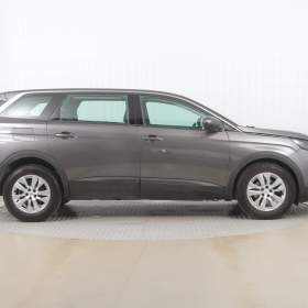 Foto inzerátu Peugeot 5008 PureTech 130