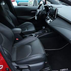 Foto inzerátu Toyota Corolla 1.8 Hybrid