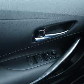 Foto inzerátu Toyota Corolla 1.8 Hybrid