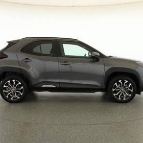 Foto inzerátu Toyota Yaris Cross 1.5 VVT-iE E-Four