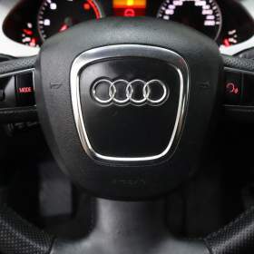 Foto inzerátu Audi A4 2.0 TDI