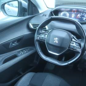 Foto inzerátu Peugeot 3008 1.5 BlueHDi