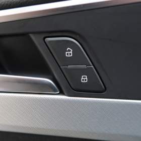 Foto inzerátu Audi A4 2.0 TDI