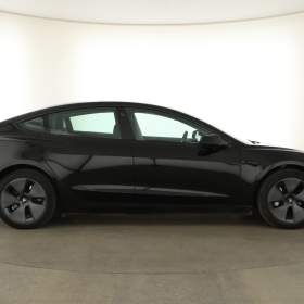 Foto inzerátu Tesla Model 3 Std Range Plus LFP
