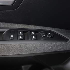 Foto inzerátu Peugeot 3008 1.5 BlueHDi