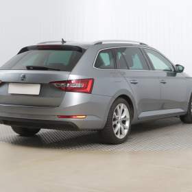 Foto inzerátu Škoda Superb 2.0 TDI